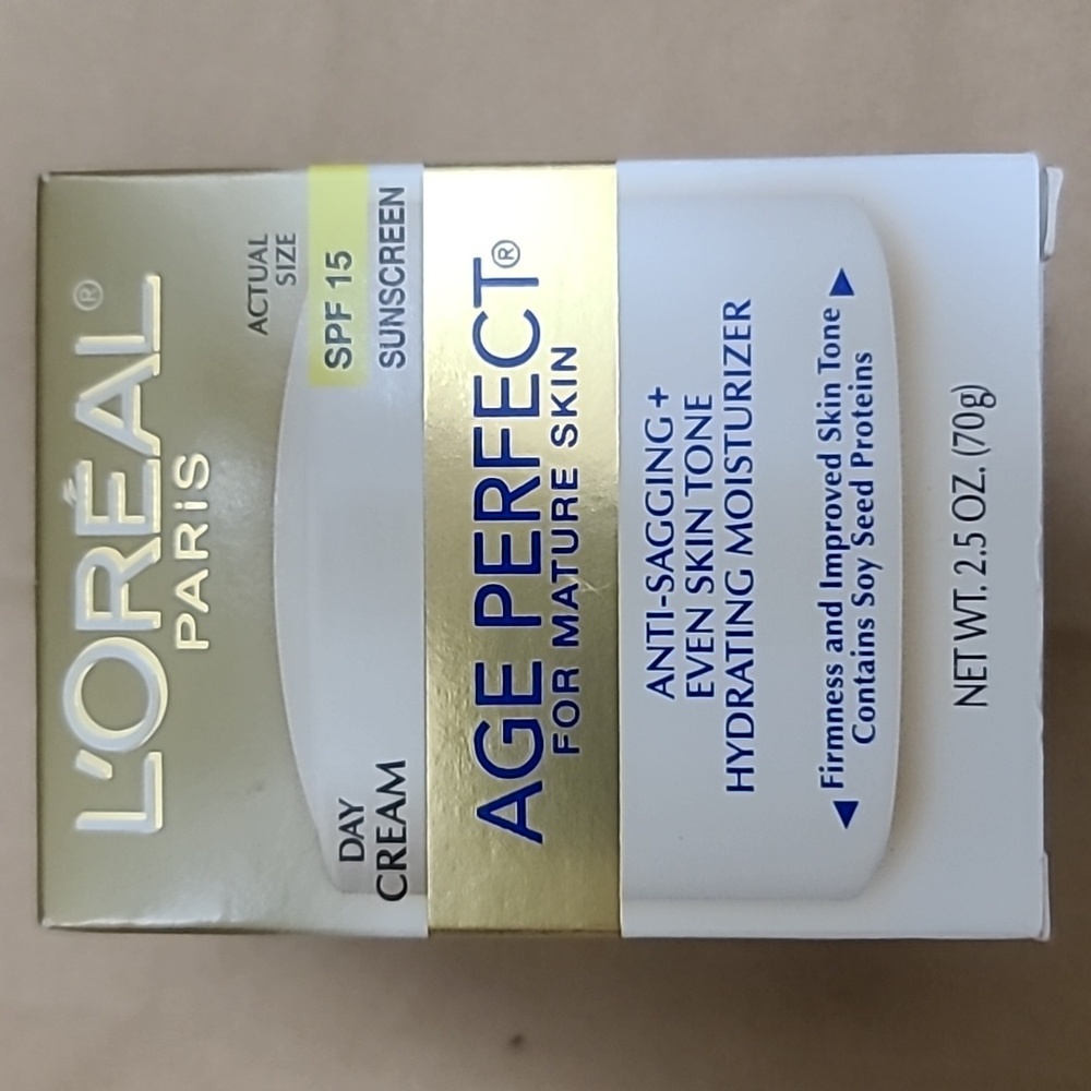 L'Oreal Age Perfect Hydrating Moisturizer - White and Gold